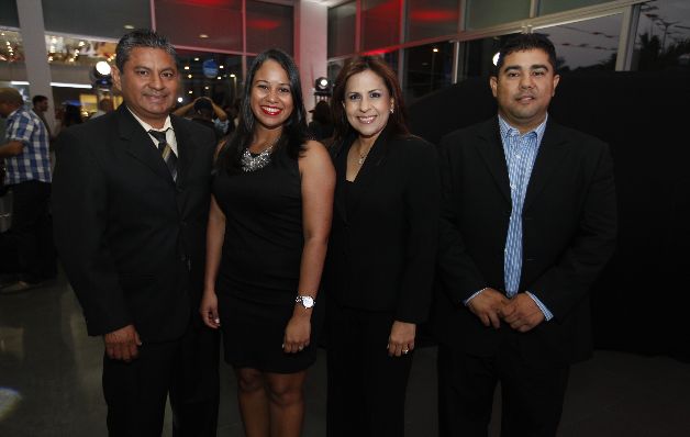 5. Adalberto Atencio, Julissa Jaén, Belkis de Bendeck y Luis Martínez.