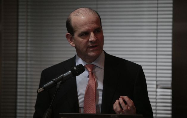 El gerente de Tocumen S.A., Joseph Fidanque, desde que asumió el cargo, ha estado en el ojo de la tormenta por contrataciones pocos transparentes. / Archivo