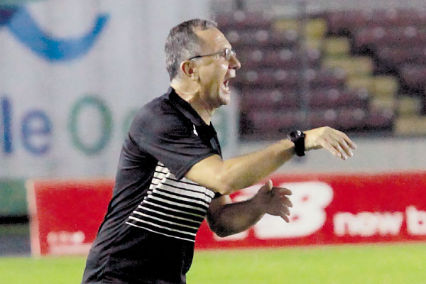 Saúl Maldonado, técnico de Tauro FC. /Foto Anayansi Gamez