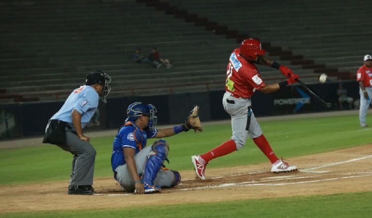 El Campeonato Nacional de Béisbol Mayor aboga por la sangre joven en los equipos. /Foto Anayansi Gamez