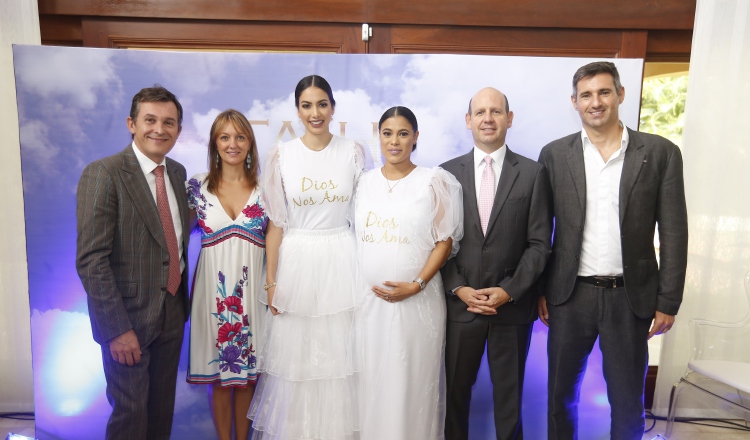 1. Brice Roquefeuil, Ana María Vásquez, Carolina Brid, Tashi, Juan Claudio Morales y Favio Rovigatti.