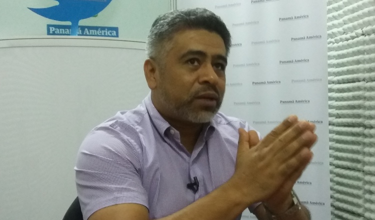 Morales argumenta que el viejo Mercado de Abastos se ha quedado obsoleto con el tiempo.