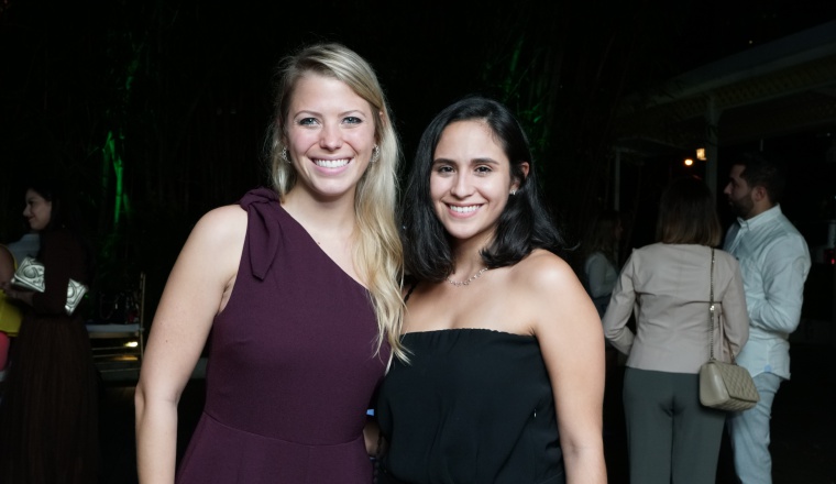 2. Alexandra Eskildsen y Patricia Oviedo.