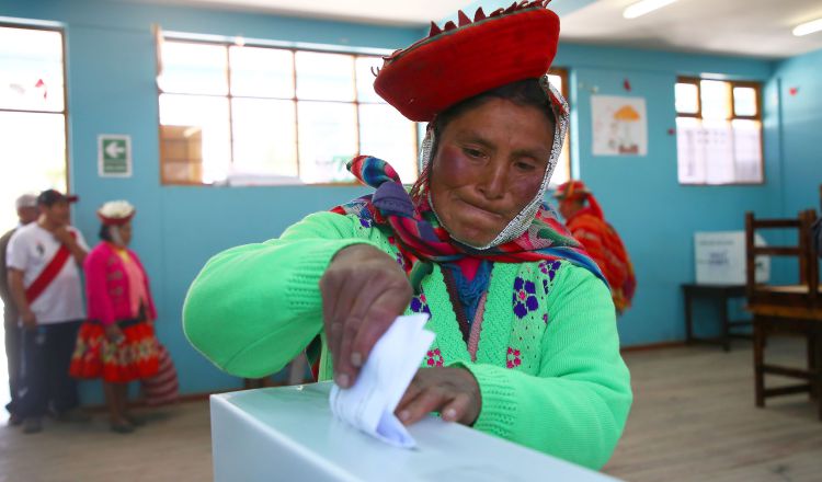 24 millones de peruanos son convocados a las urnas. EFE