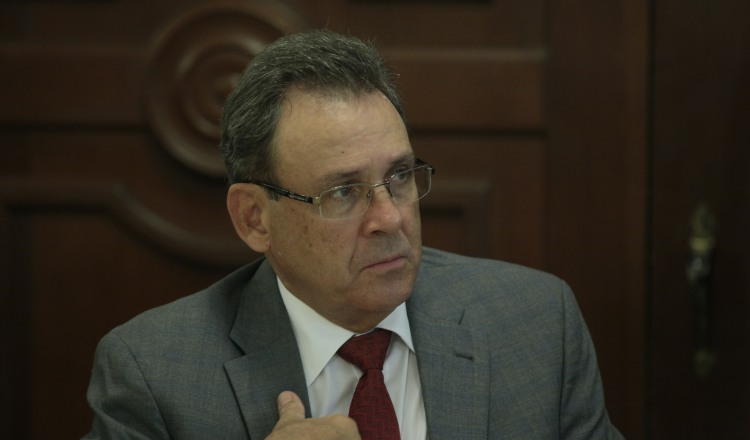 José Gómez Núñez se sumó a los funcionarios que renuncian. Foto: Panamá América.