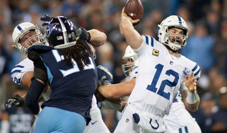 Andrew Luck (12), de los Colts. AP