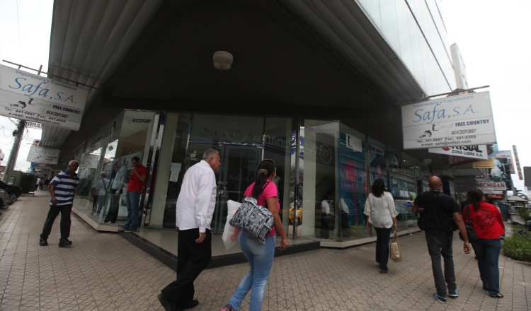 El resto de los comercios dentro del emporio comercial no muestran recuperación. /Foto Archivo