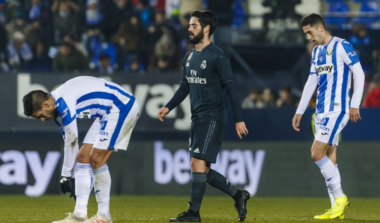 Santiago Solari  niega tener una mala relación con Isco. AP