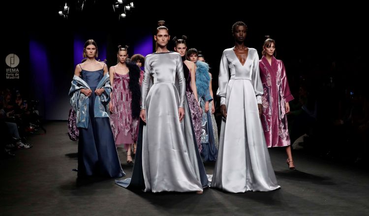 1. Creaciones de la colección otoño-invierno 2019-20 de Marcos Luengo.