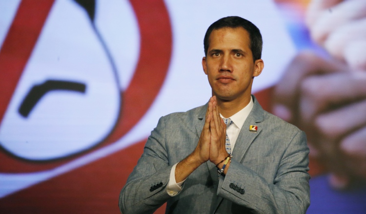En un acto político celebrado en la Universidad Central de Venezuela, Guaidó anunció la formación del grupo de voluntarios. EFE