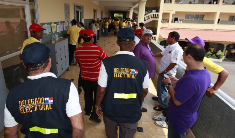 Los electores tampoco podrán hacerle publicidad a algún candidato en los centros de votación. Foto: Panamá América