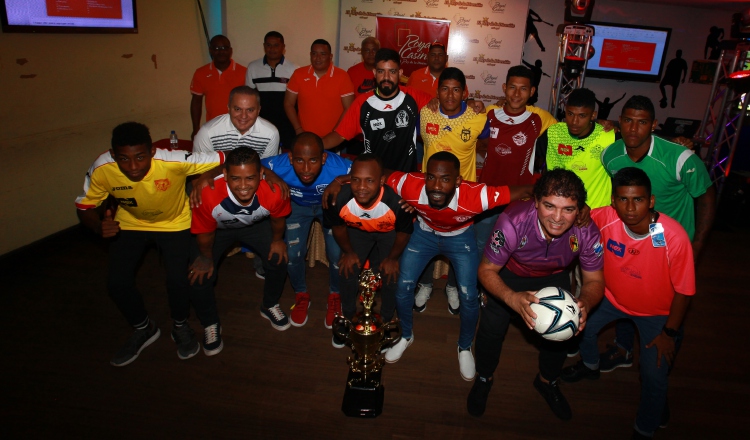 Torneo de futsal Confraternidad Copa NEXtv Canal 21. Anayansi Gamez 