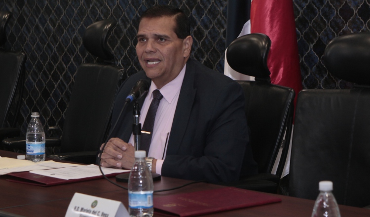 Sergio Gálvez preside la Comisión de Credenciales.