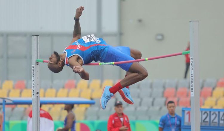 Alexander Bowen durante su actuación en el sudamericano de atletismo en Lima. Cortesía