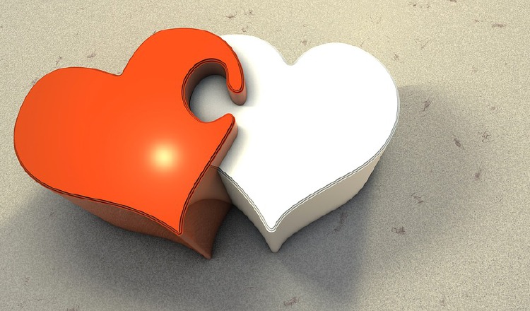 Un corazón roto y hasta el final de la relación o el matrimonio pueden resultar de un secreto entre la pareja. Foto: Pixabay.