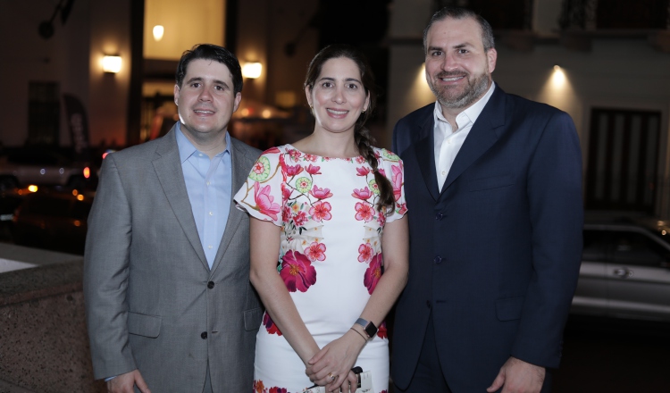 1. Mauricio Pusillo, Francesca Labella y Mario Labella.