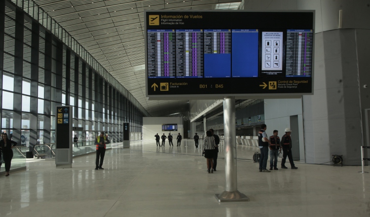 Durante la JMJ se dio la apertura a las primeras cinco puertas de la terminal 2. Víctor Arosemena