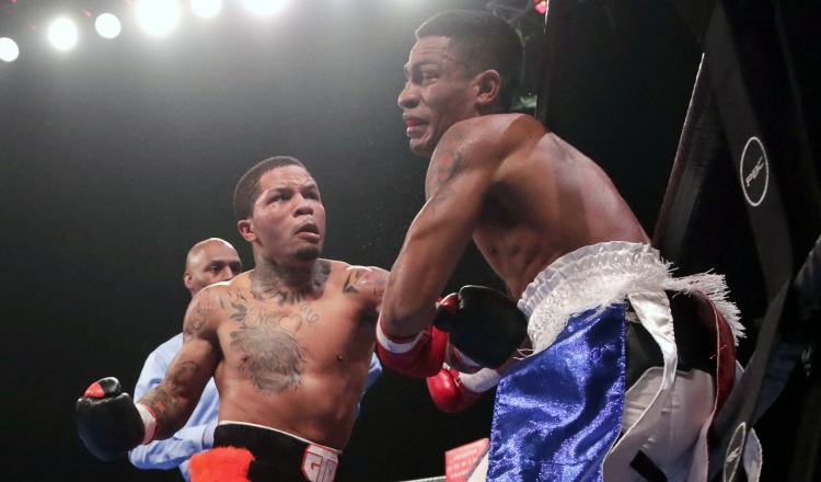 Gervonta Davis conecta a Ricaro 'El Científico' Núñez. Foto:AP