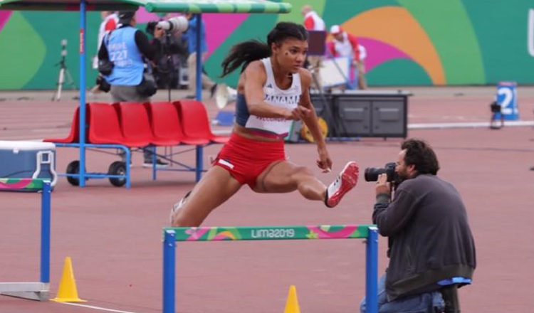 Gianna Woodruff avanzó a la gran final de los 400 metros con vallas de los Juegos Panamericanos. COP