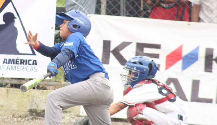 Panamá se impusó a Nicaragua en ajustado partido. Foto:Fedebeis