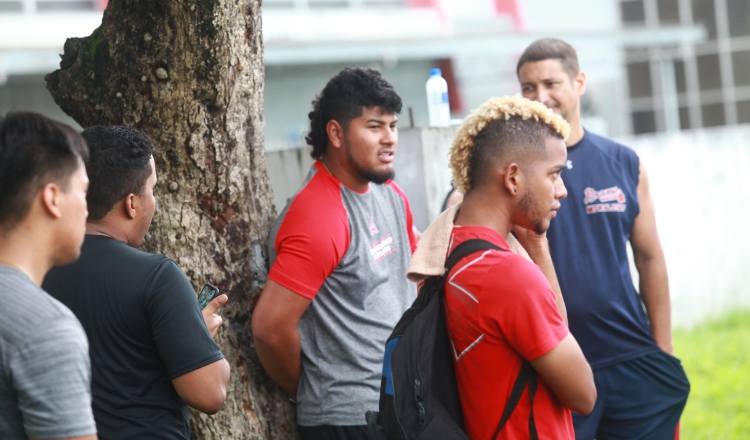 Jaime Barría (izq.) no tuvo este año su mejor  temporada con los Angelinos de Los Ángeles. Anayansi Gamez