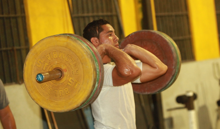 Ariel Batista, ganador de medallas en Centroamérica.