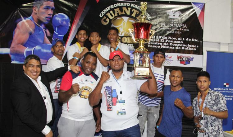 El equipo de Darién fue el ganador del torneo boxístico Guantes de Oro. Foto @Pandeportes