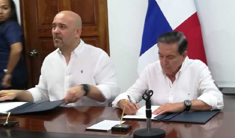 Laurentinio Cortixo hizo una gira de trabajo por Colón. Diómedes Sánchez