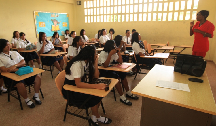 Según especialistas, diversos factores sociales están afectando el desempeño de los estudiantes.  Foto: Archivo 