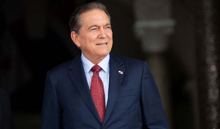 El presidente Laurentino Cortizo hizo el anuncio de que estas instituciones no se privatizarán.