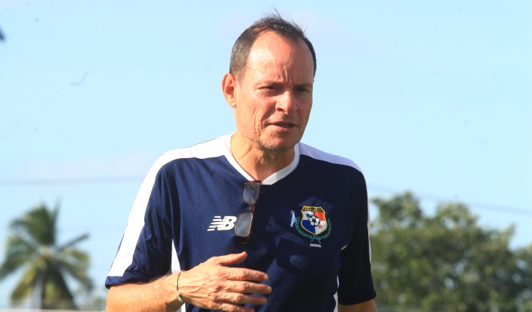 Kenneth Zseremeta durante el entrenamiento en el Cascarita Tapia. Foto  Anayansi Gamez