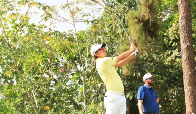  Los golfistas buscan su tarjeta para el PGA Tour. Anayansi Gamez