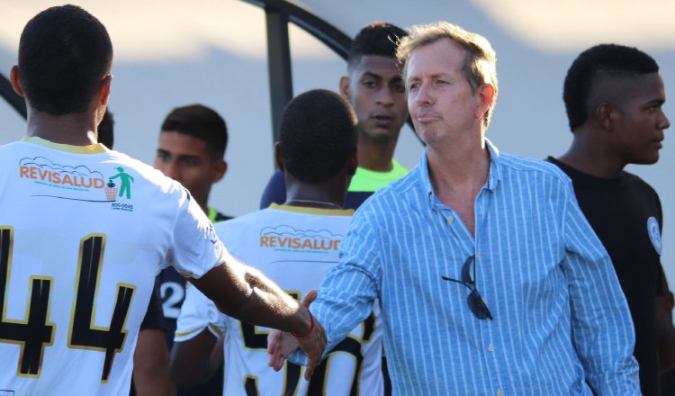 Gary Stempel en los entrenamientos con Universitario. @Un