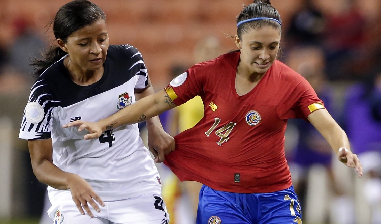 Hillary Jaén, de Panamá, y  Priscilla Chinchilla, de Costa Rica. AP