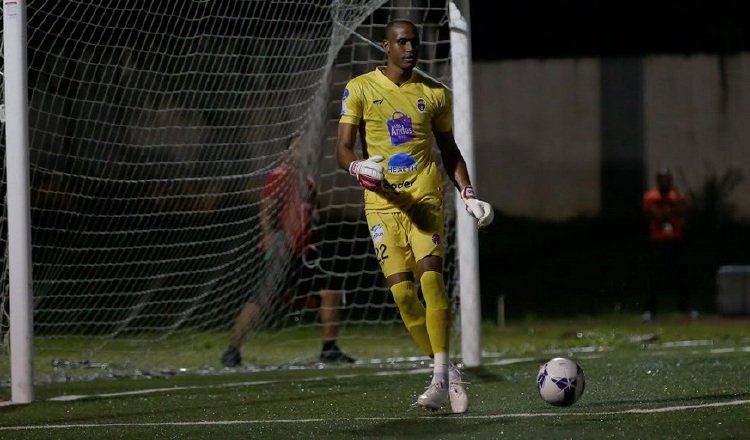 Alex Rodríguez es el portero de Sporting San Miguelito. Foto: @Fepafut