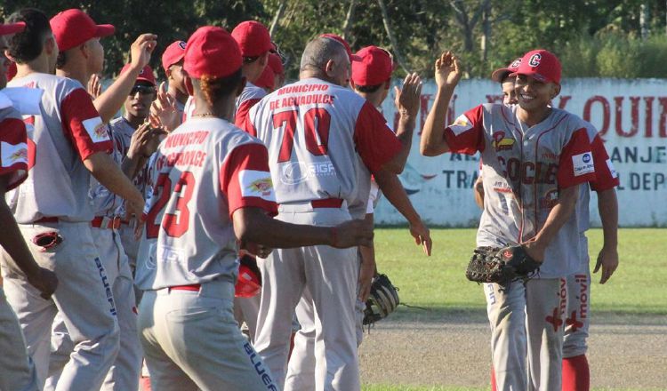 Coclé partió como favorito para su cruce de la serie de ocho del Campeonato Nacional de Béisbol Juvenil. Fedebeis