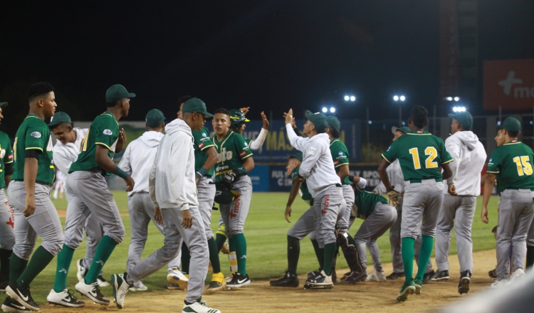 Coclé y Panamá Oeste tienen la serie semifinal empatada a 3-3. Fedebeis