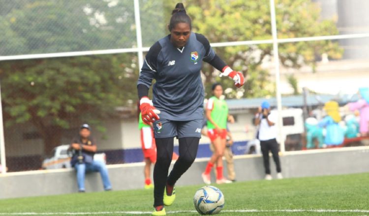 Yenith Bailey, portera de la selección femenina Sub-20 Foto: Anayansi Gamez