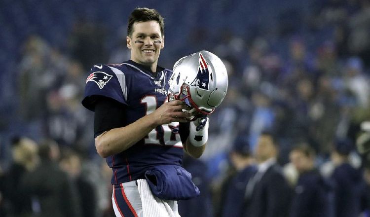 Tom Brady firmó contrato por dos años con Tampa Bay. Foto: AP