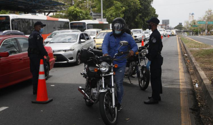 Miles de personas han sido detenidas violando la cuarentena. 