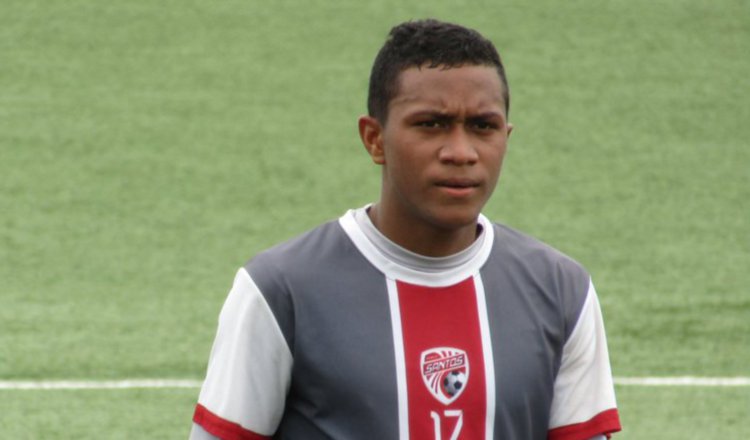 El mediocampista panameño Víctor Griffith juega en Santos. @ADSantos61