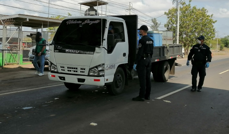 En Herrera se mantendrán puestos de control sanitario, pero en Los Santos todos serán removidos. Thays Domínguez.