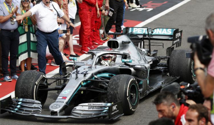 Lewis Hamilton terminó en el primer lugar de los ensayos este sábado. Foto:EFE