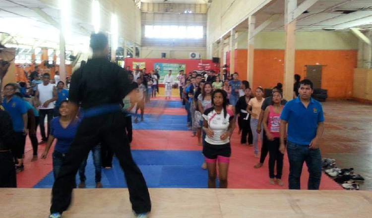 Los atletas entrenan de forma virtual. Foto: Ilstrativa/Diómedes Sánchez