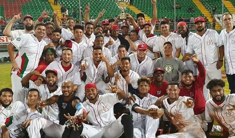 Los Astronautas representaron a Panamá en la Serie del Caribe pasada. Foto:Probeis