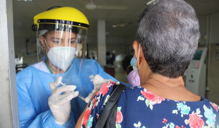 El sector farmacéutico aumenta capacidades de producción anticipando la llegada de una vacuna segura y accesible. Cortesía