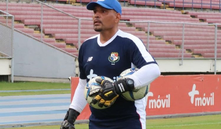 Donaldo Gónzalez entrenador de arqueros del seleccionado nacional. Foto:Anayansi Gamez