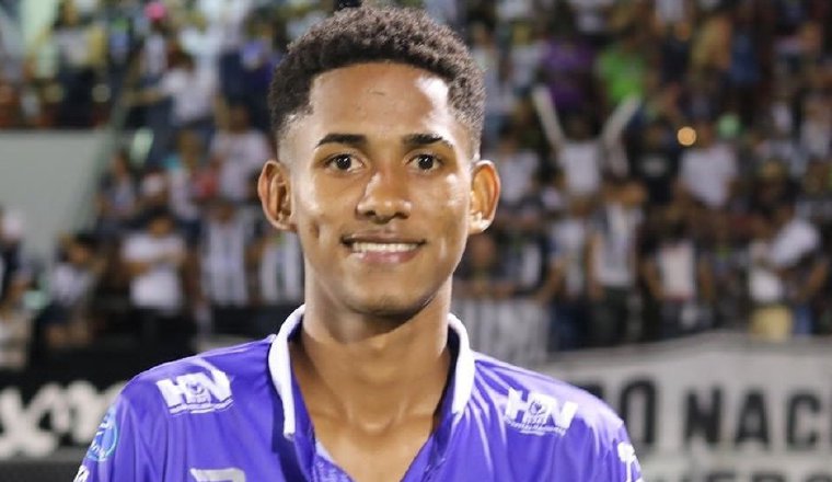 El taurino Irving Gudiño firmó por una temporada a préstamo con el Marbella FC