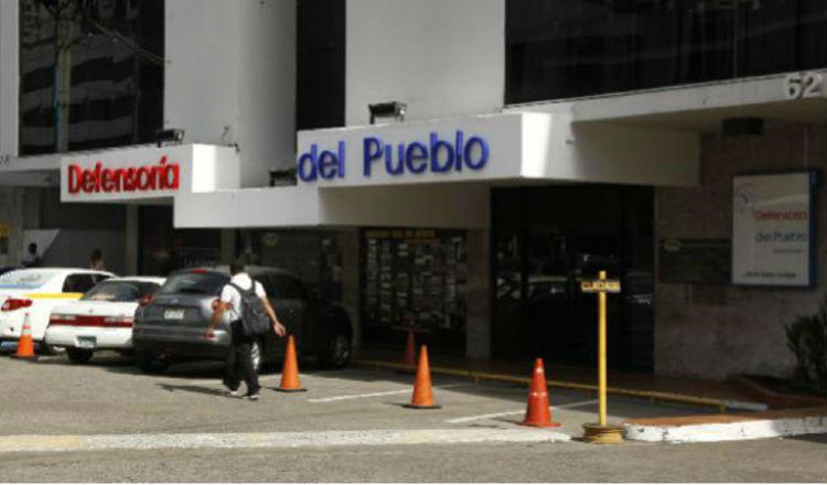 La Defensoría del Pueblo abrió una queja de oficio y acudió al Centro Penitenciario donde falleció la privada de libertad.