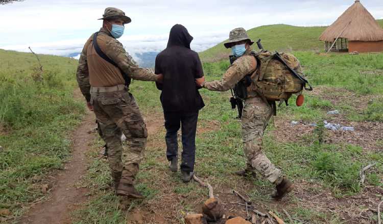 El presunto líder religioso fue capturado en Piedra Fogón, en Ñürüm, comarca Ngäbe-Buglé. Foto Melquiades Vásquez.